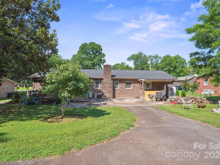203 Shuping Street, Morganton, NC 28655.  MLS# CAR4270750, YatesRealty ID 24796. 