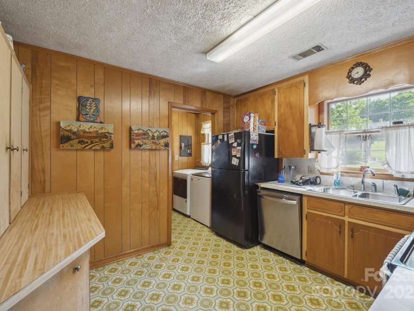 203 Shuping Street, Morganton, NC 28655.  MLS# CAR4270750, YatesRealty ID 24796. 
