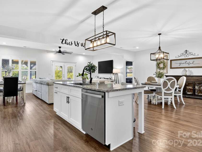 104 Shields Drive, Lincolnton, NC 28092.  MLS# CAR4278530, YatesRealty ID 24797. 