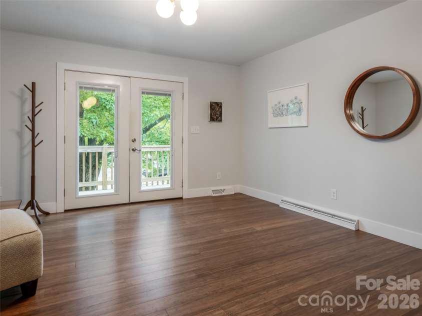 70 Michigan Avenue, Asheville, NC 28806.  MLS# CAR4383698, YatesRealty ID 24798. 
