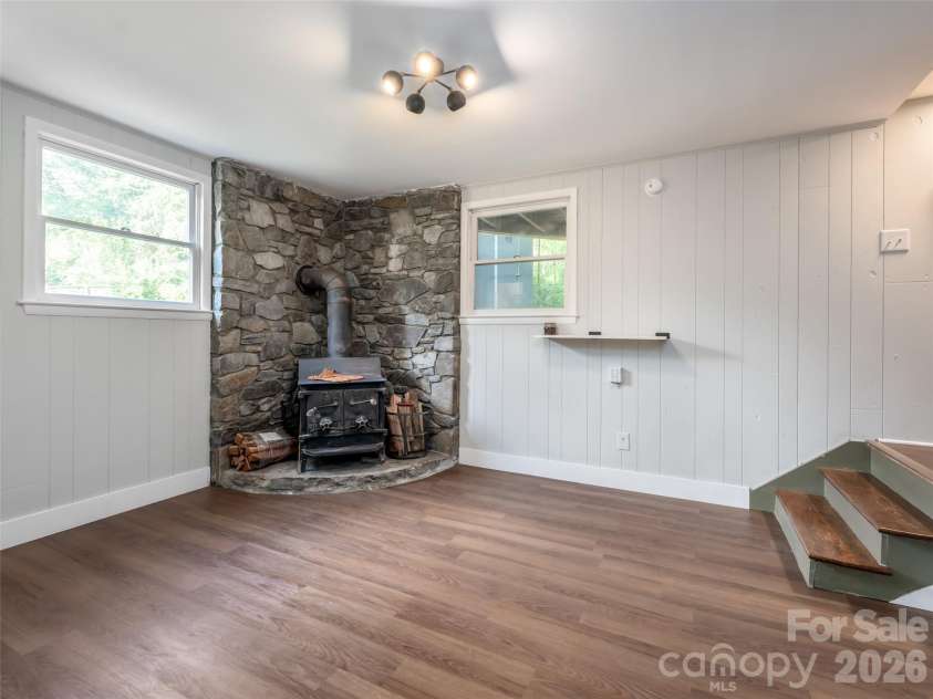 70 Michigan Avenue, Asheville, NC 28806.  MLS# CAR4383698, YatesRealty ID 24798. 