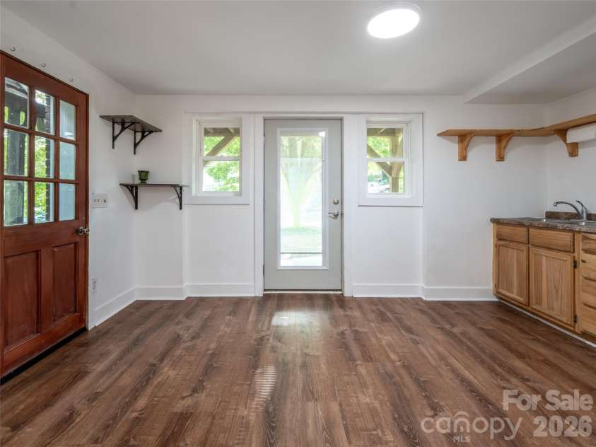 70 Michigan Avenue, Asheville, NC 28806.  MLS# CAR4383698, YatesRealty ID 24798. 