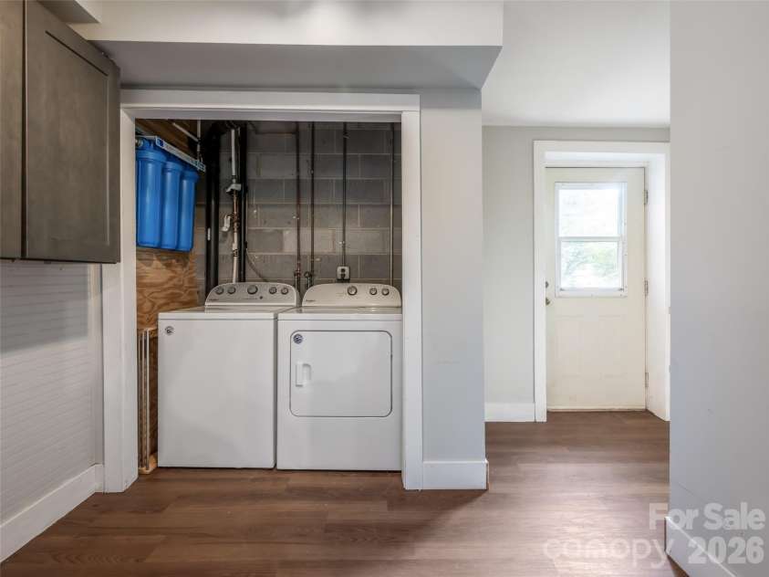 70 Michigan Avenue, Asheville, NC 28806.  MLS# CAR4383698, YatesRealty ID 24798. 