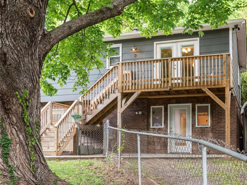 70 Michigan Avenue, Asheville, NC 28806.  MLS# CAR4383698, YatesRealty ID 24798. 