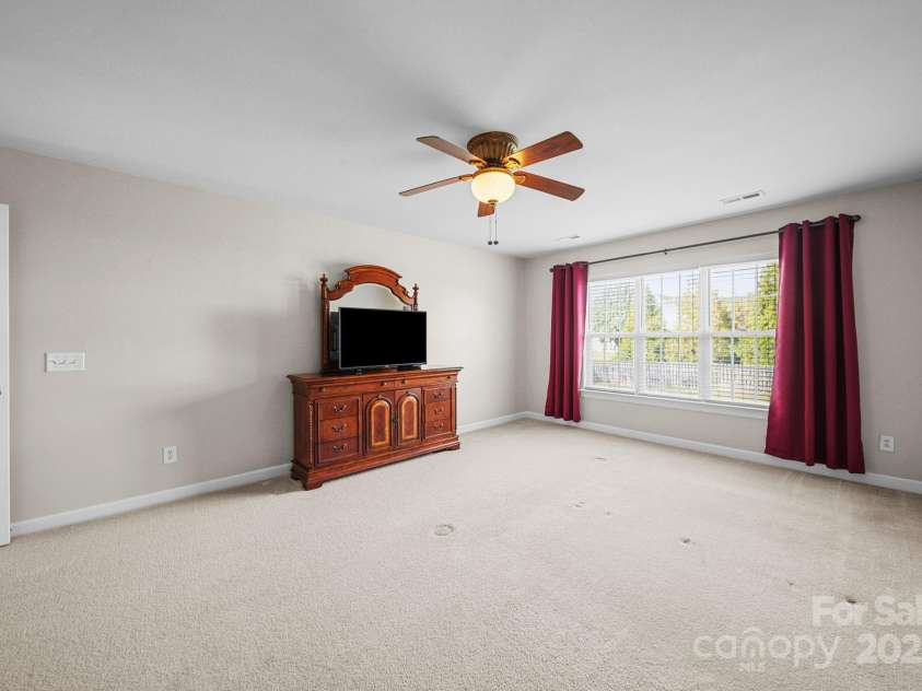 9814 Tompkins Lane, Waxhaw, NC 28173.  MLS# CAR4315972, YatesRealty ID 24798. 