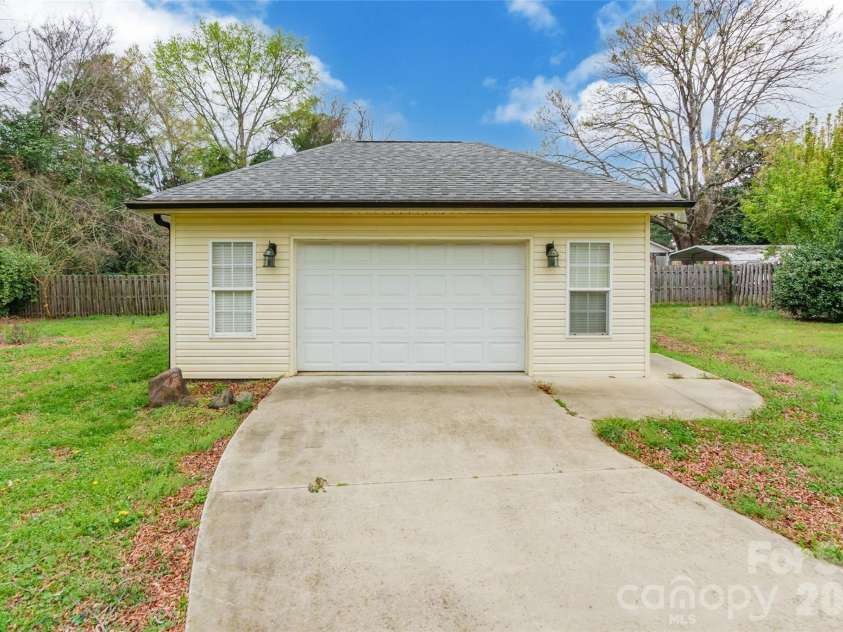 1107 Ebinport Road, Rock Hill, SC 29732.  MLS# CAR4384937, YatesRealty ID 24799. 