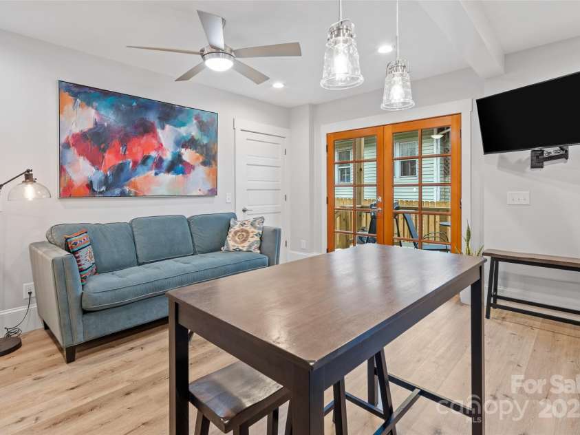 75 Cherry Street, Asheville, NC 28801.  MLS# CAR4231826, YatesRealty ID 248. 