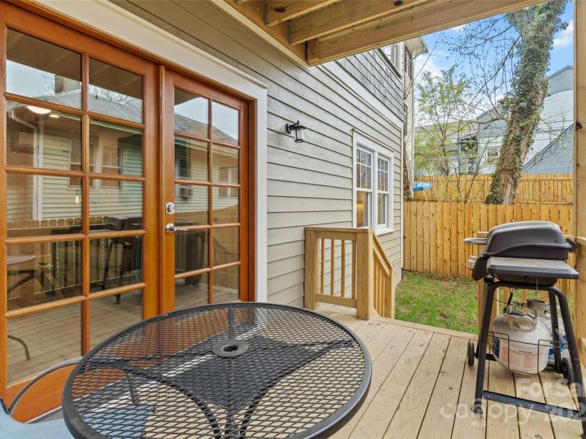 75 Cherry Street, Asheville, NC 28801.  MLS# CAR4231826, YatesRealty ID 248. 