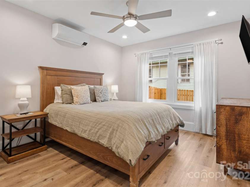 75 Cherry Street, Asheville, NC 28801.  MLS# CAR4231826, YatesRealty ID 248. 