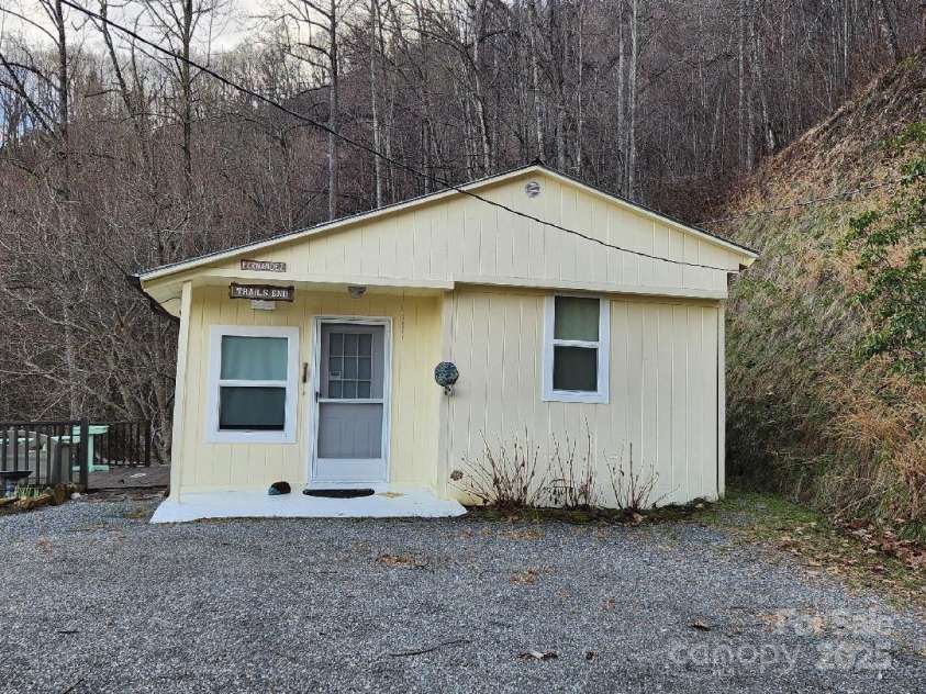 1680 Williamson Road, Whittier, NC 28789.  MLS# CAR4237514, YatesRealty ID 2480. 