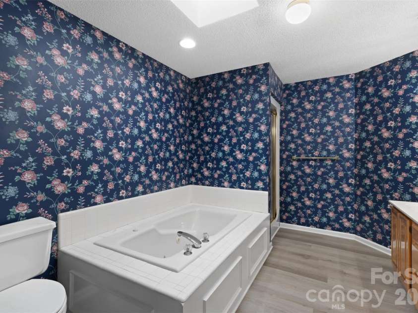 1843 Charter Drive, Rock Hill, SC 29732.  MLS# CAR4382370, YatesRealty ID 24800. 