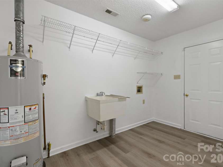 1843 Charter Drive, Rock Hill, SC 29732.  MLS# CAR4382370, YatesRealty ID 24800. 