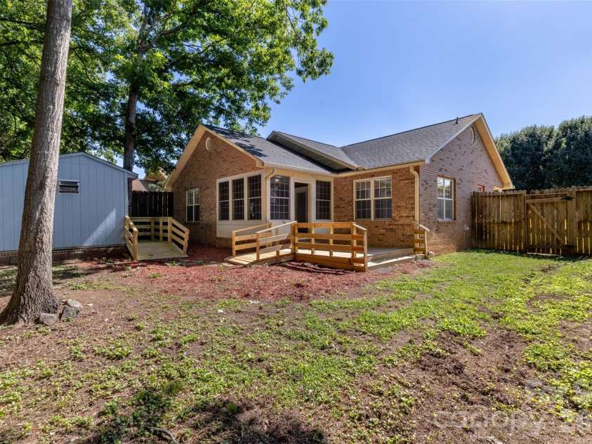 1843 Charter Drive, Rock Hill, SC 29732.  MLS# CAR4382370, YatesRealty ID 24800. 