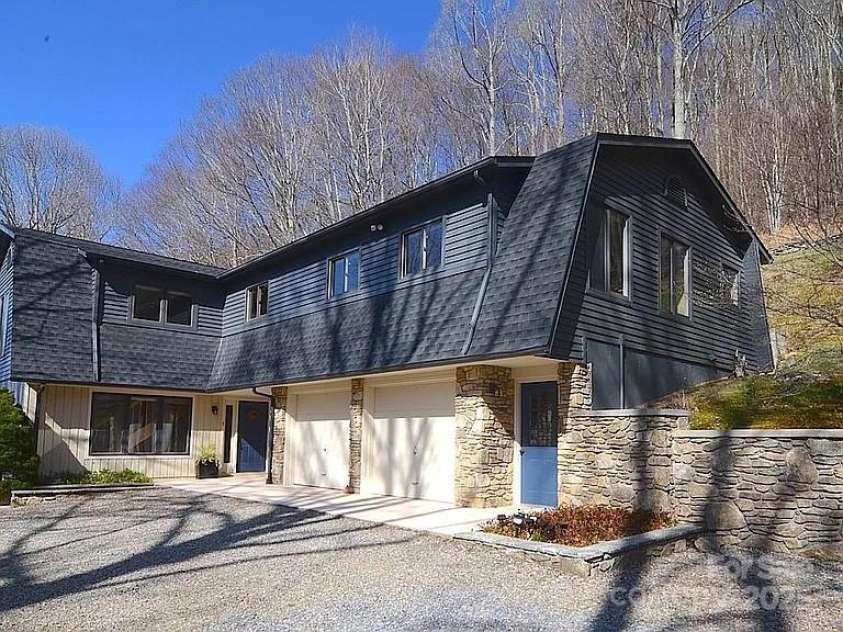 617 Norton Fork Road, Hot Springs, NC 28743.  MLS# CAR4274802, YatesRealty ID 24802. 