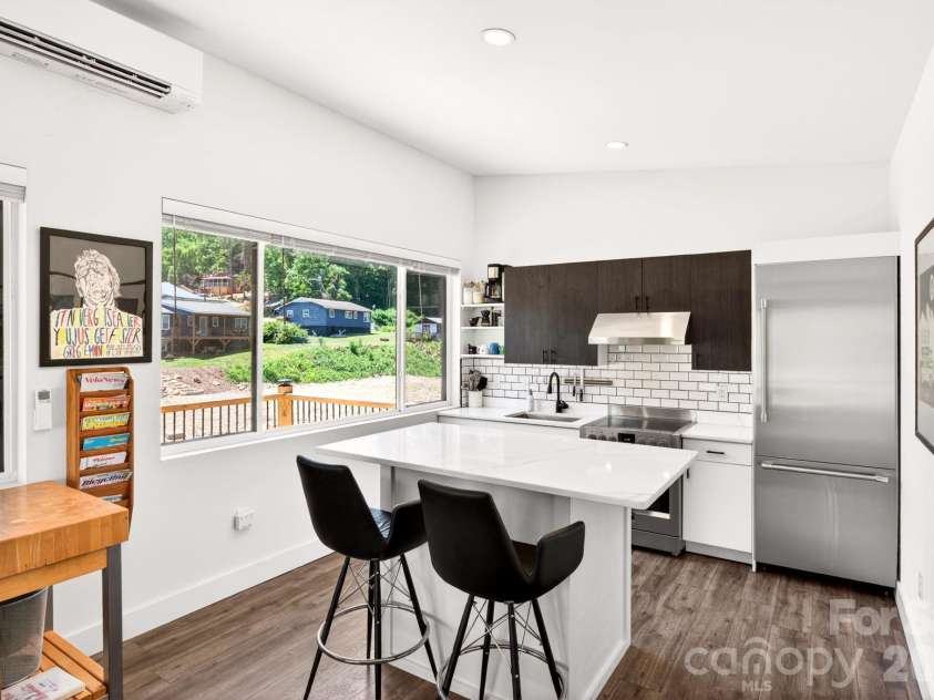 167 Commerce Street, Old Fort, NC 28762.  MLS# CAR4384526, YatesRealty ID 24803. Eat-In Kitchen