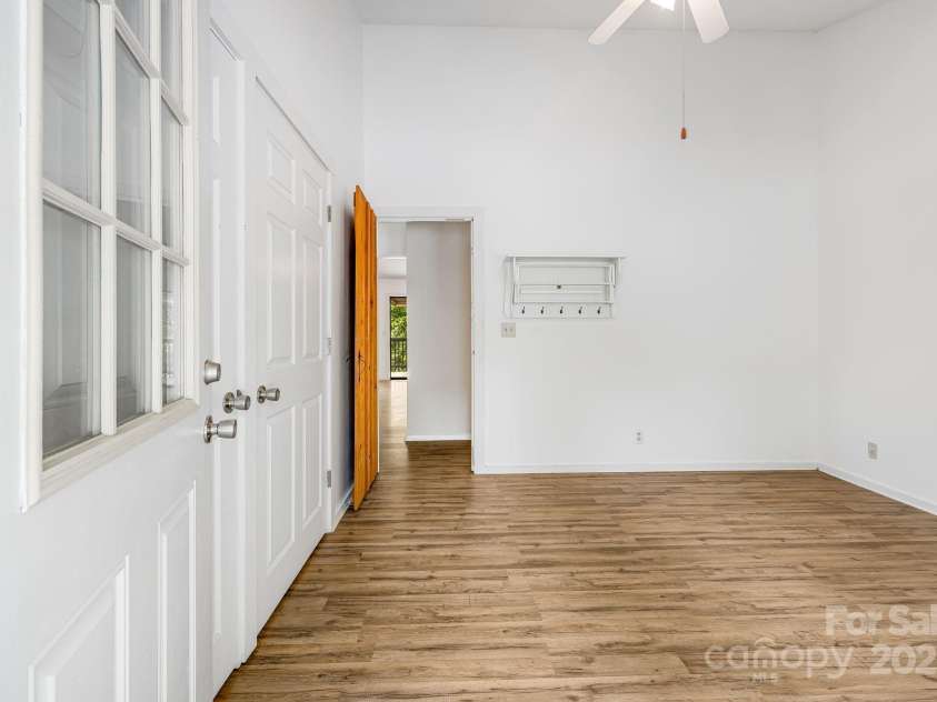 263 Shannons Walk, Lake Lure, NC 28746.  MLS# CAR4278822, YatesRealty ID 24803. 