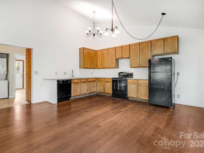 263 Shannons Walk, Lake Lure, NC 28746.  MLS# CAR4278822, YatesRealty ID 24803. 