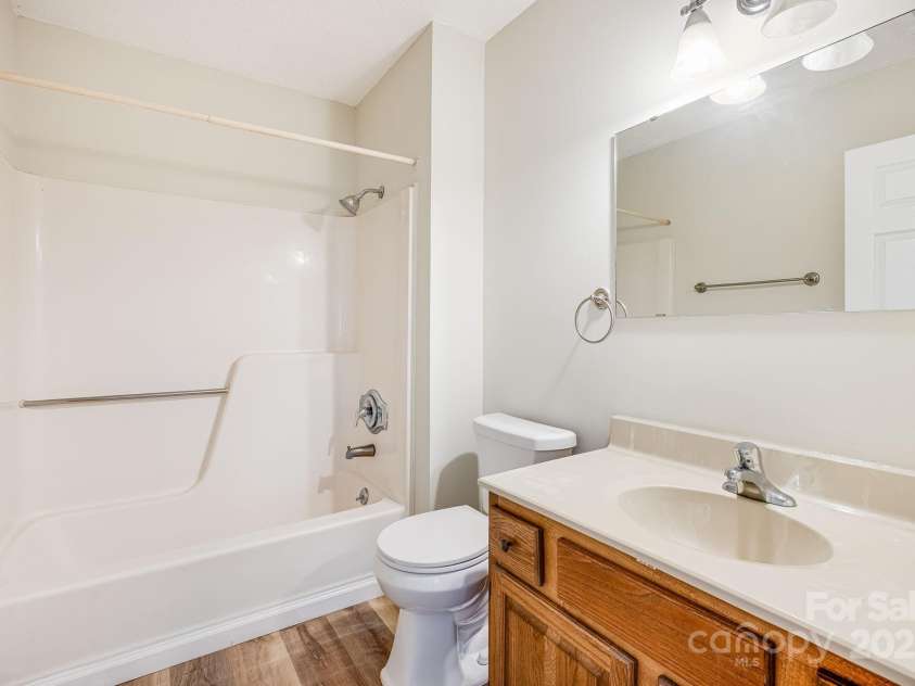 263 Shannons Walk, Lake Lure, NC 28746.  MLS# CAR4278822, YatesRealty ID 24803. 