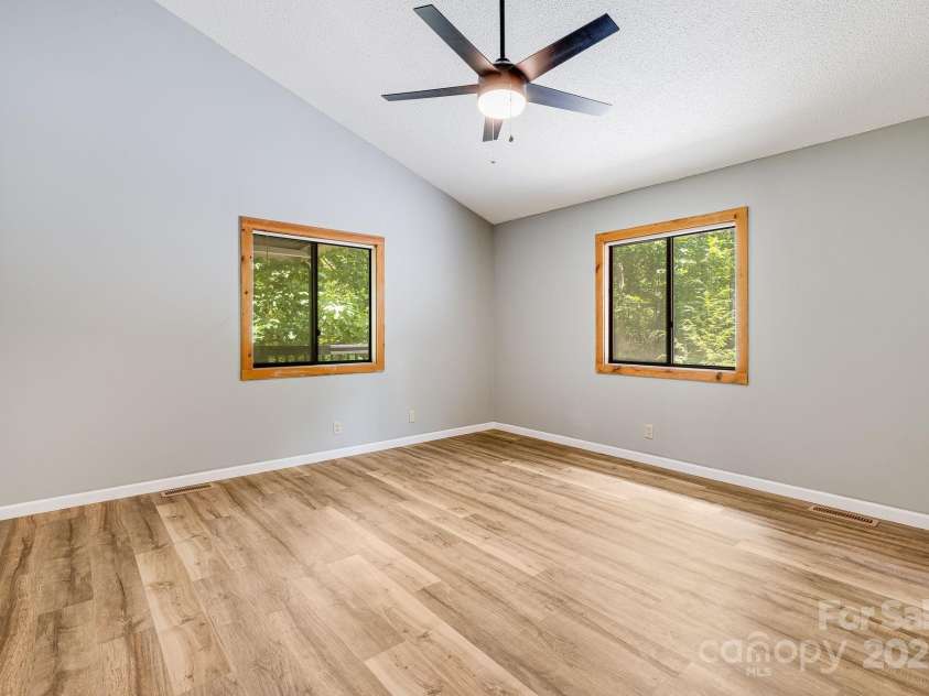 263 Shannons Walk, Lake Lure, NC 28746.  MLS# CAR4278822, YatesRealty ID 24803. 