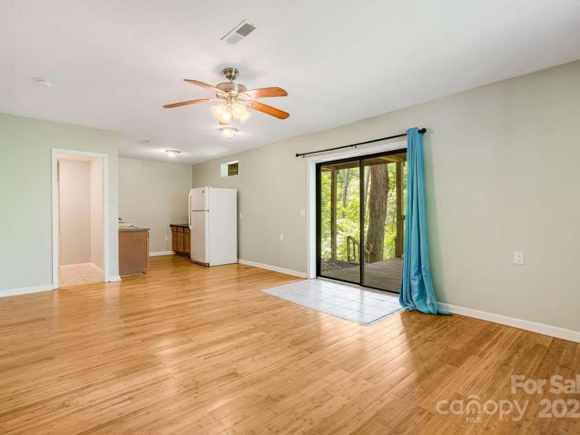 263 Shannons Walk, Lake Lure, NC 28746.  MLS# CAR4278822, YatesRealty ID 24803. 