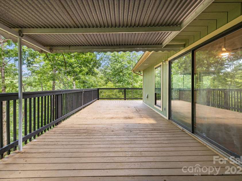 263 Shannons Walk, Lake Lure, NC 28746.  MLS# CAR4278822, YatesRealty ID 24803. 