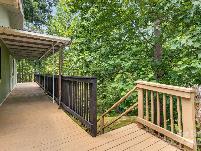 263 Shannons Walk, Lake Lure, NC 28746.  MLS# CAR4278822, YatesRealty ID 24803. 