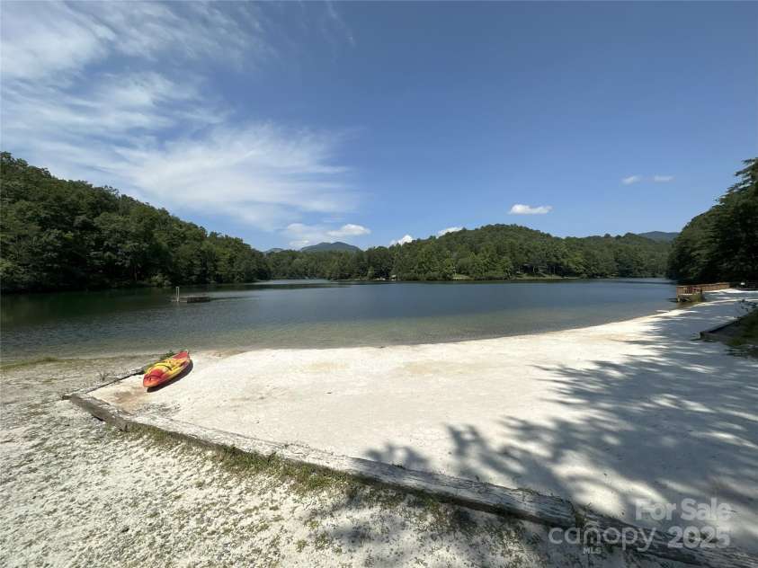 263 Shannons Walk, Lake Lure, NC 28746.  MLS# CAR4278822, YatesRealty ID 24803. 