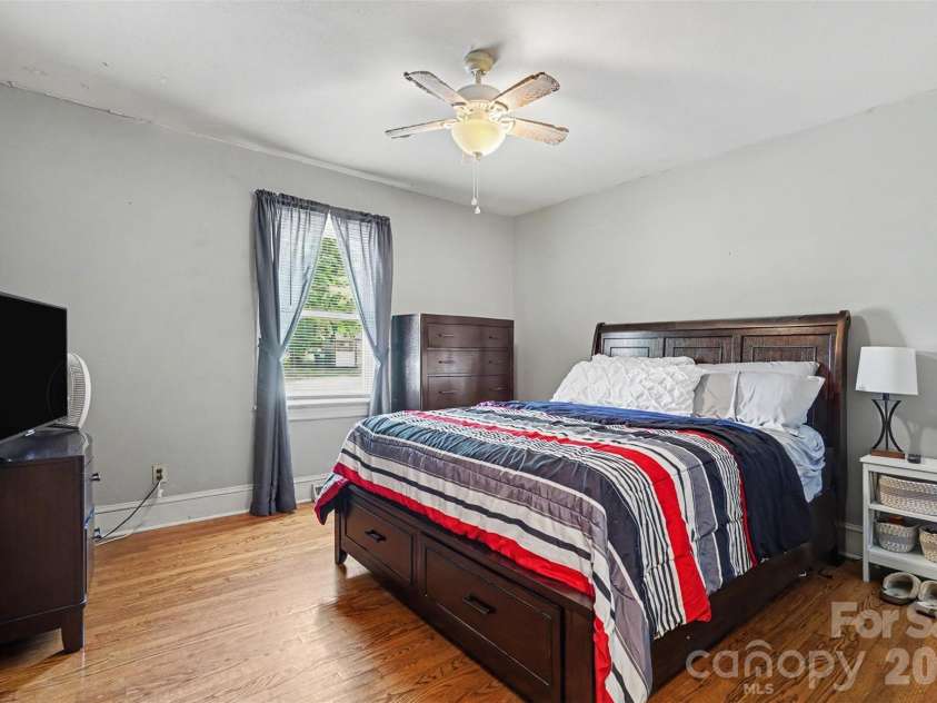 410 Airport Road, Kannapolis, NC 28081.  MLS# CAR4381676, YatesRealty ID 24804. 