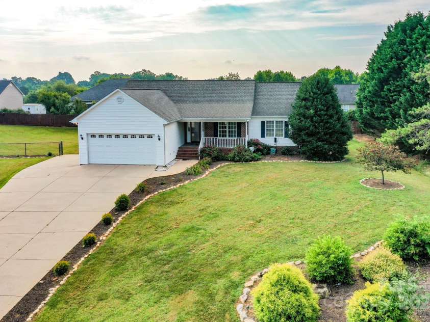 414 Bob Hardin Road, Rutherfordton, NC 28139.  MLS# CAR4279538, YatesRealty ID 24804. 