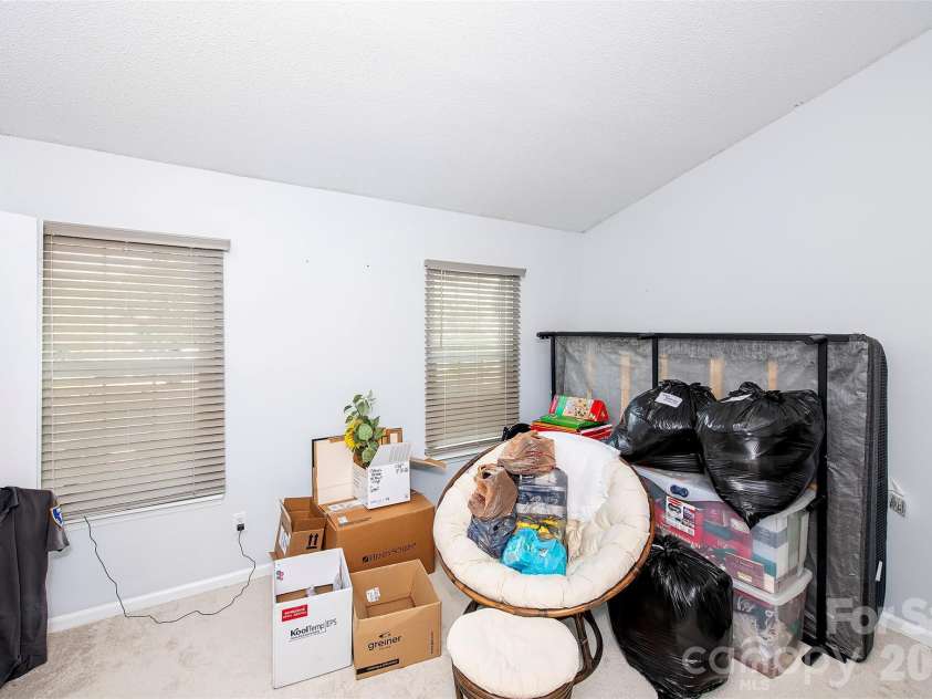 6137 Windsor Gate Lane, Charlotte, NC 28215.  MLS# CAR4379618, YatesRealty ID 24807. BEDROOM TWO