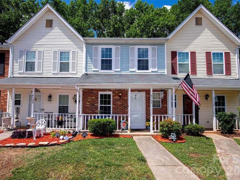 6137 Windsor Gate Lane, Charlotte, NC 28215.  MLS# CAR4379618, YatesRealty ID 24807. Front Elevation