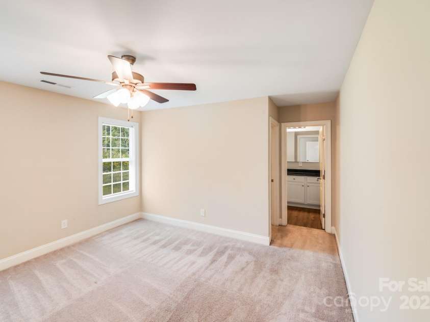 115 Dove Avenue, Concord, NC 28025.  MLS# CAR4274637, YatesRealty ID 24808. 