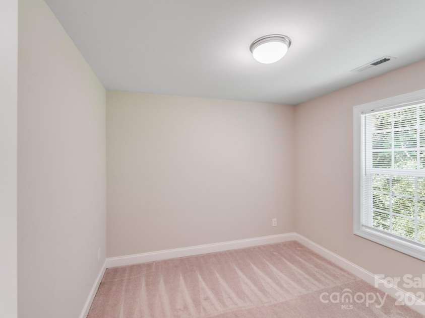 115 Dove Avenue, Concord, NC 28025.  MLS# CAR4274637, YatesRealty ID 24808. 