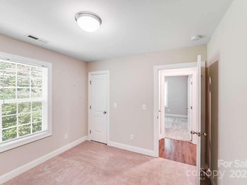 115 Dove Avenue, Concord, NC 28025.  MLS# CAR4274637, YatesRealty ID 24808. 