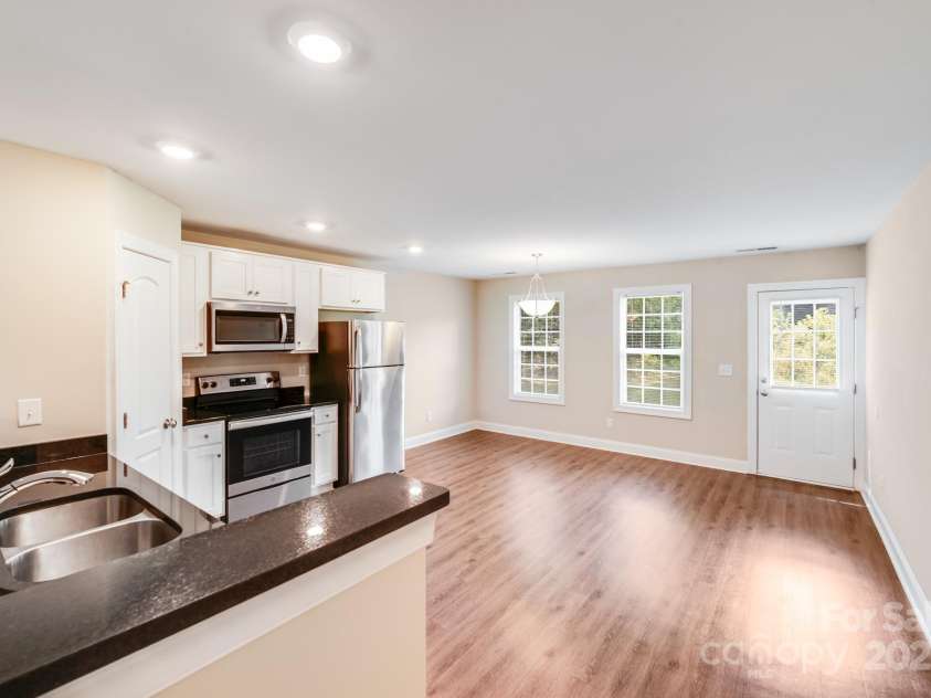 115 Dove Avenue, Concord, NC 28025.  MLS# CAR4274637, YatesRealty ID 24808. 