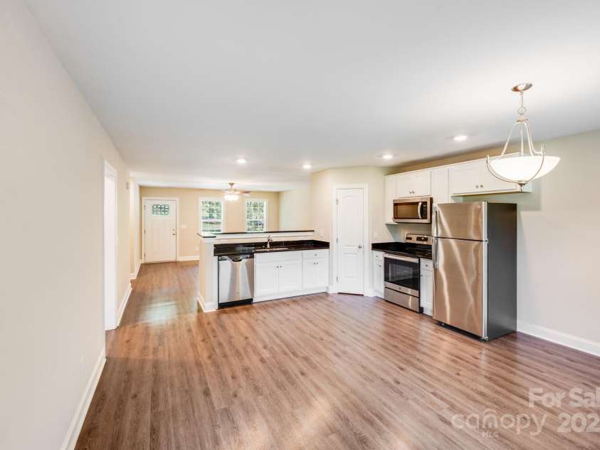 115 Dove Avenue, Concord, NC 28025.  MLS# CAR4274637, YatesRealty ID 24808. 