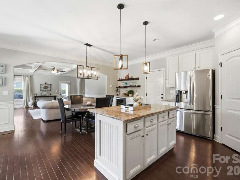 1711 Laurel Hill Drive, Waxhaw, NC 28173.  MLS# CAR4381544, YatesRealty ID 24808. 