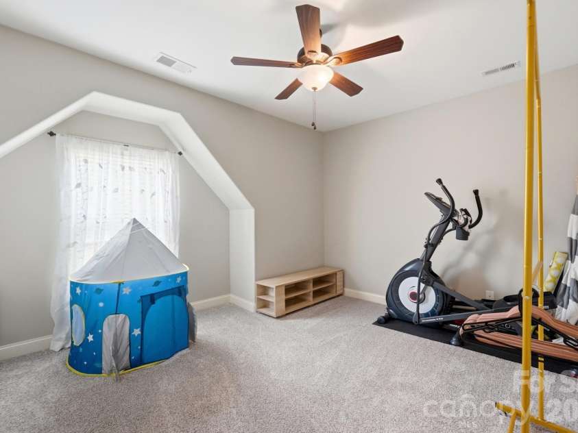 1711 Laurel Hill Drive, Waxhaw, NC 28173.  MLS# CAR4381544, YatesRealty ID 24808. 