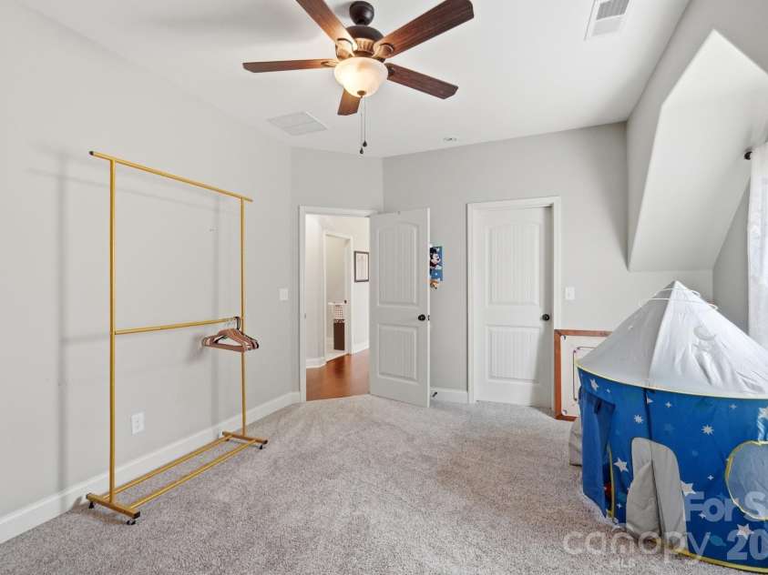 1711 Laurel Hill Drive, Waxhaw, NC 28173.  MLS# CAR4381544, YatesRealty ID 24808. 