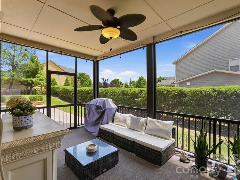 1711 Laurel Hill Drive, Waxhaw, NC 28173.  MLS# CAR4381544, YatesRealty ID 24808. 