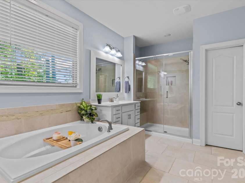 111 Abbeville Lane, Mooresville, NC 28117.  MLS# CAR4368339, YatesRealty ID 24809. Primary Bathroom
