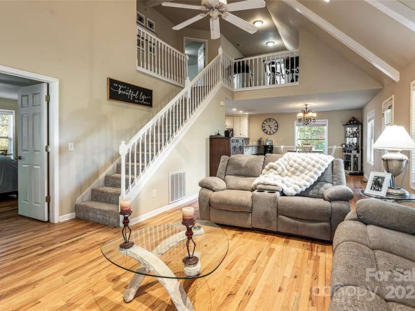 154 Presidential Drive, Waynesville, NC 28786.  MLS# CAR4316529, YatesRealty ID 2481. 