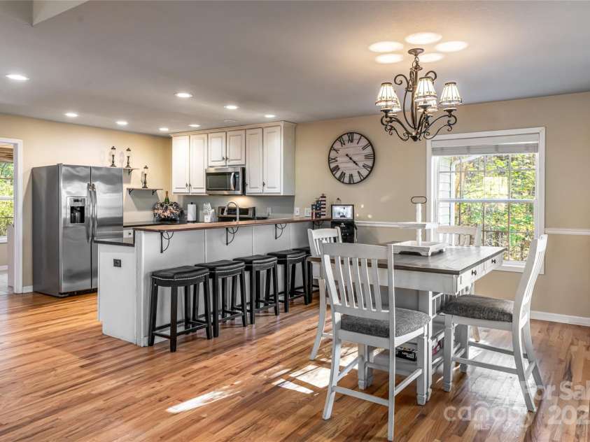 154 Presidential Drive, Waynesville, NC 28786.  MLS# CAR4316529, YatesRealty ID 2481. 