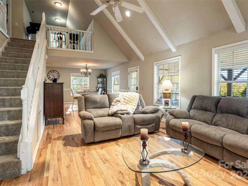 154 Presidential Drive, Waynesville, NC 28786.  MLS# CAR4316529, YatesRealty ID 2481. 