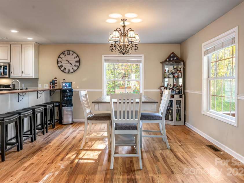 154 Presidential Drive, Waynesville, NC 28786.  MLS# CAR4316529, YatesRealty ID 2481. 