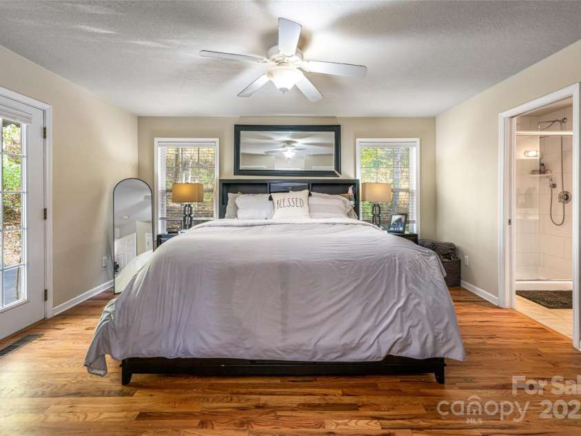 154 Presidential Drive, Waynesville, NC 28786.  MLS# CAR4316529, YatesRealty ID 2481. 