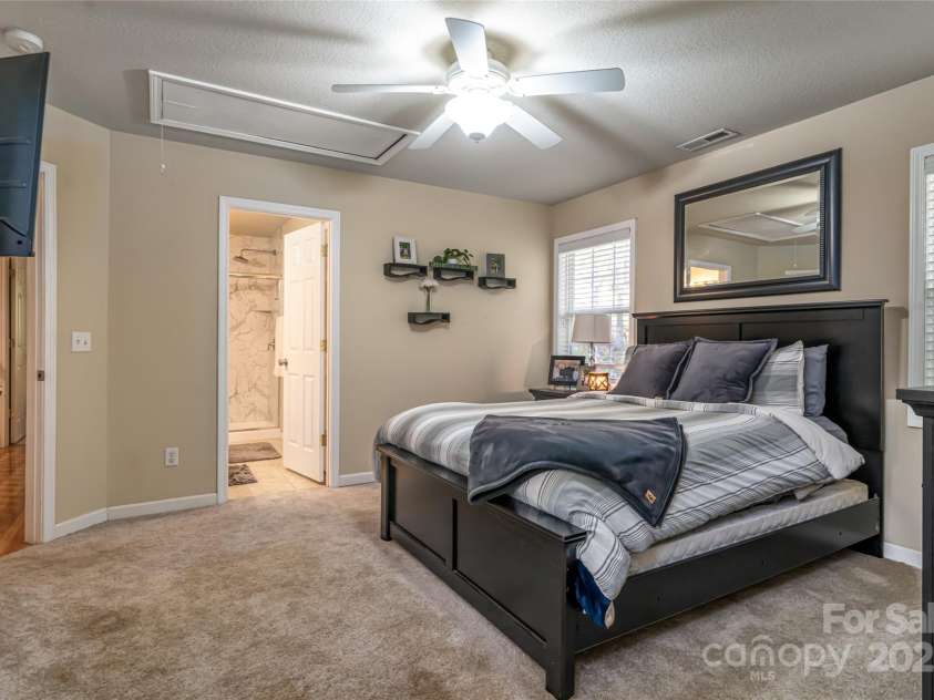 154 Presidential Drive, Waynesville, NC 28786.  MLS# CAR4316529, YatesRealty ID 2481. 