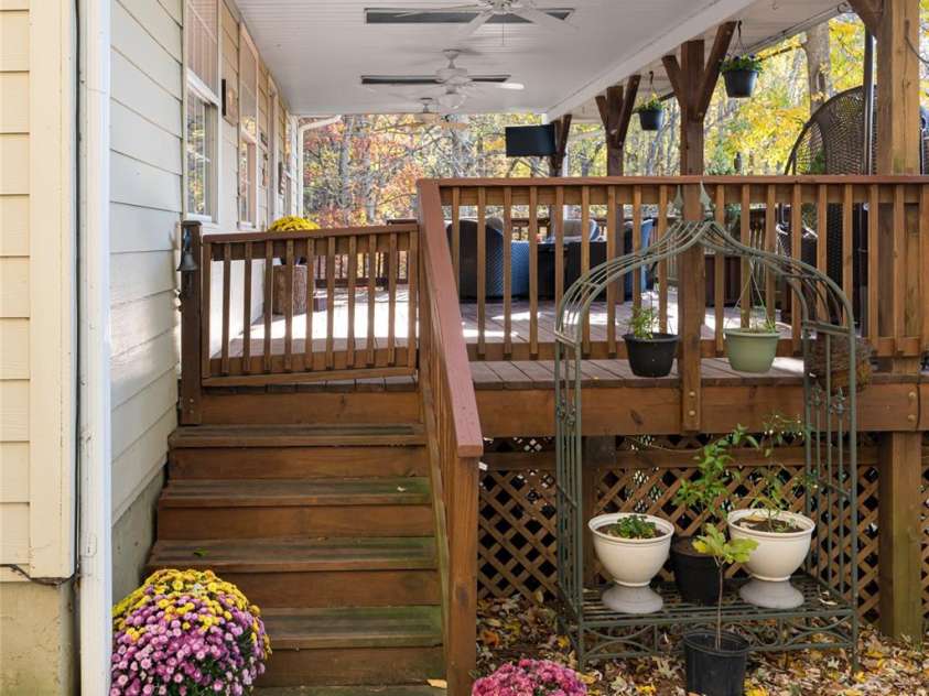 154 Presidential Drive, Waynesville, NC 28786.  MLS# CAR4316529, YatesRealty ID 2481. 