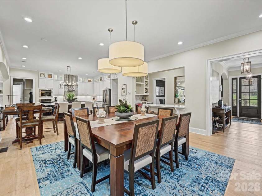 205 Pumpkin Seed Court, Matthews, NC 28104.  MLS# CAR4350087, YatesRealty ID 2481. Breakfast Area