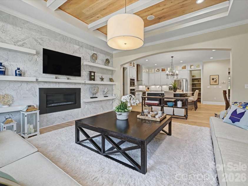 205 Pumpkin Seed Court, Matthews, NC 28104.  MLS# CAR4350087, YatesRealty ID 2481. Great Room